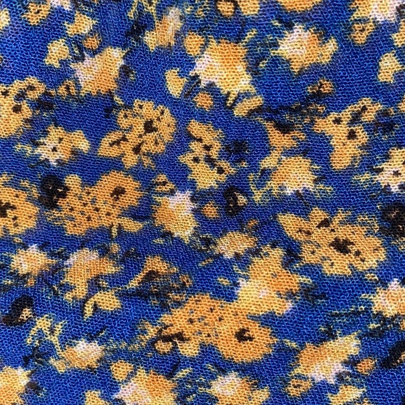 1 string shoulder top for summer size 7-8! - Picture 3 of 3